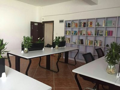 三亞海眾教育咨詢 點亮未來，規(guī)劃啟航